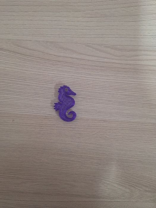 Продам 3D-брелок морской конёк.