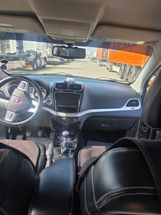 Fiat Freemont 2.0-140 кс, 7места - 2011г.-196000км.4500€