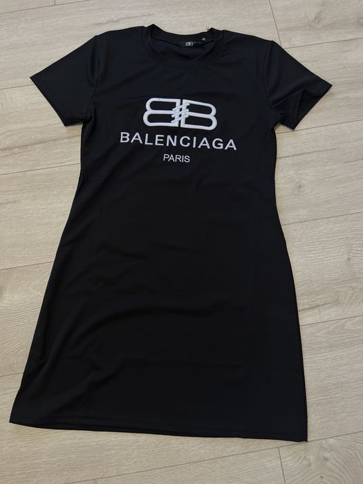 Дамски туники,тениски,екипи Gess,Zara,Adidas,