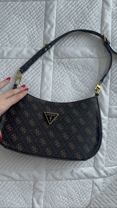 Продам сумку Guess