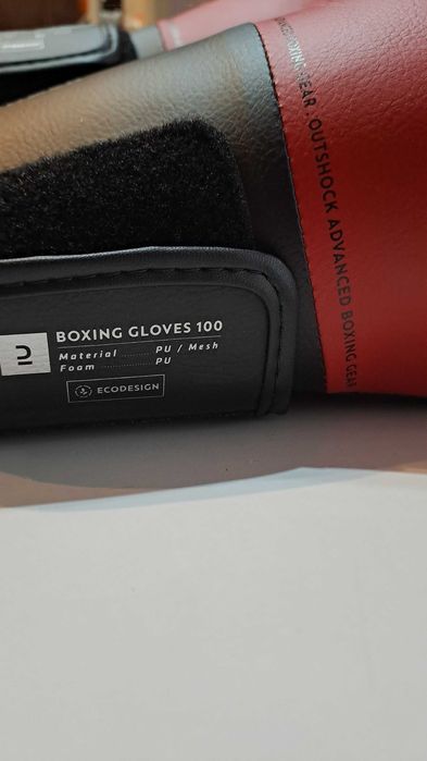 Manusi de box noi