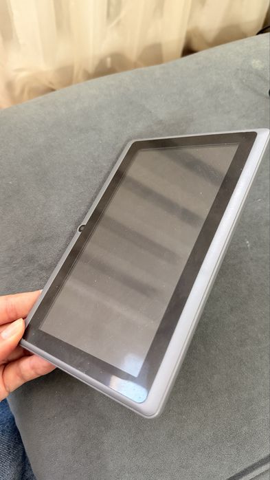 Проодается планшет!