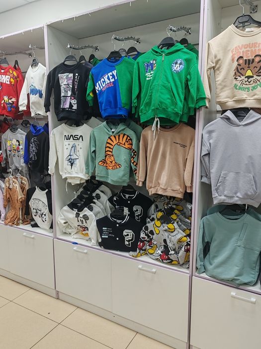 Продается шкаф видеокамера все