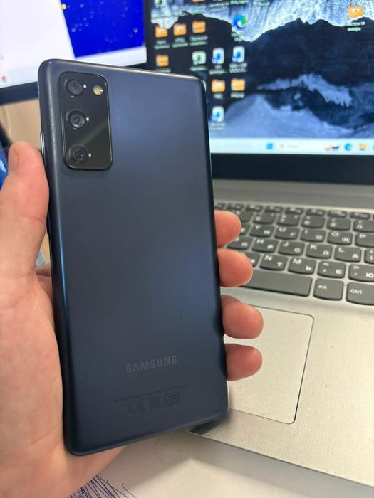 Продам Samsung S20FE