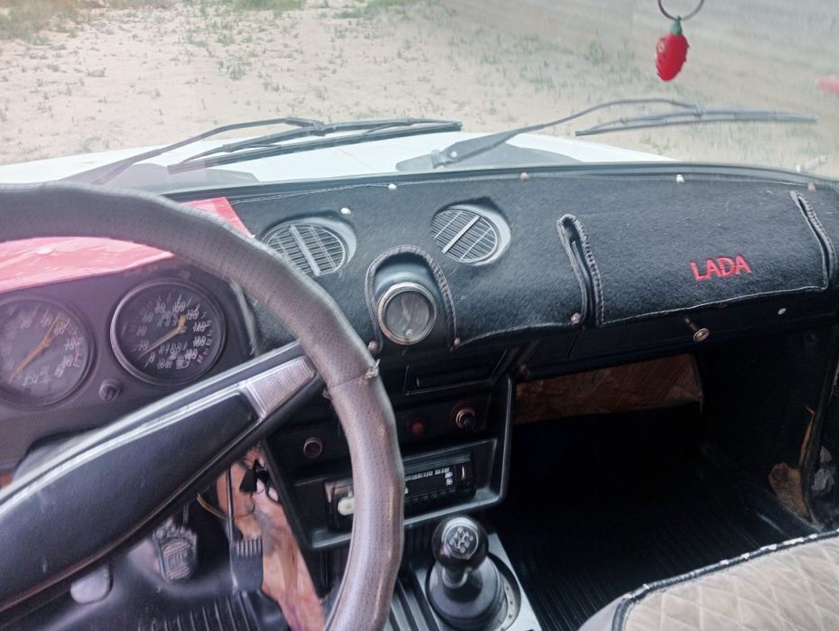 Продам жигули 1993 года