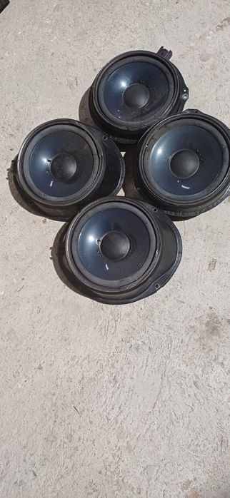 Boxe sony cu membrana albastra