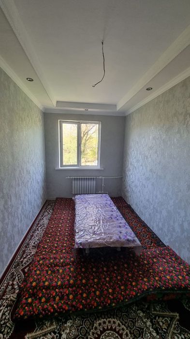 Kvartira sotiladi srochniy 
Ориентир: Ал хоразмий круг, Саййох хоте