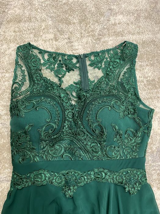 Елегантна дълга официална рокля  40/М