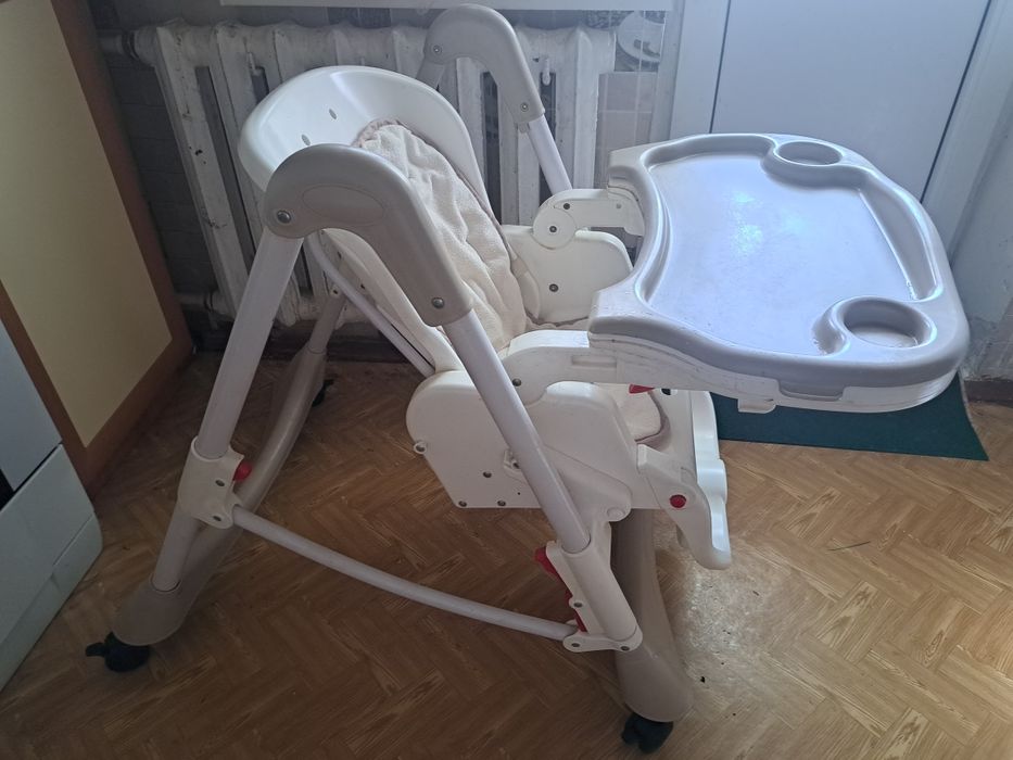 Стол для кормления