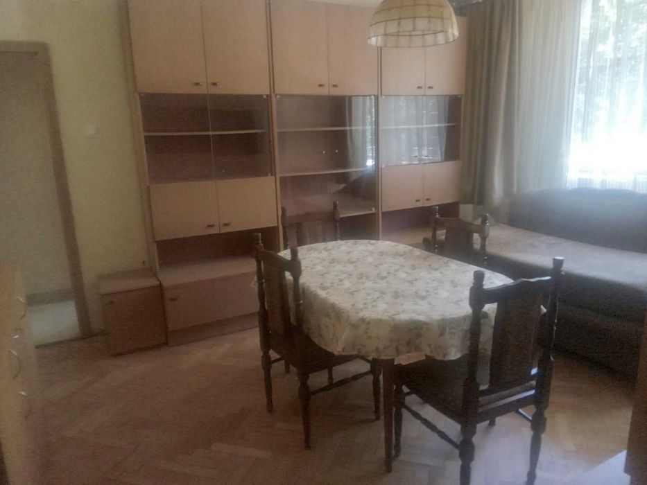 Уютен тристаен апартамент в район "Красно село"