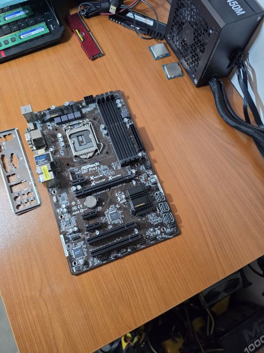 Asrock Z87 Pro3 сокет 1150