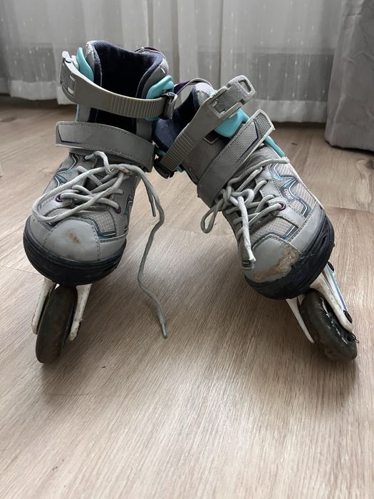 Role reglabile mărimea 36-38 – stare foarte bună