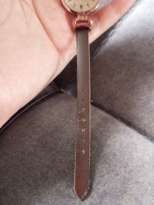 Продам часы женские наручные (Китай)