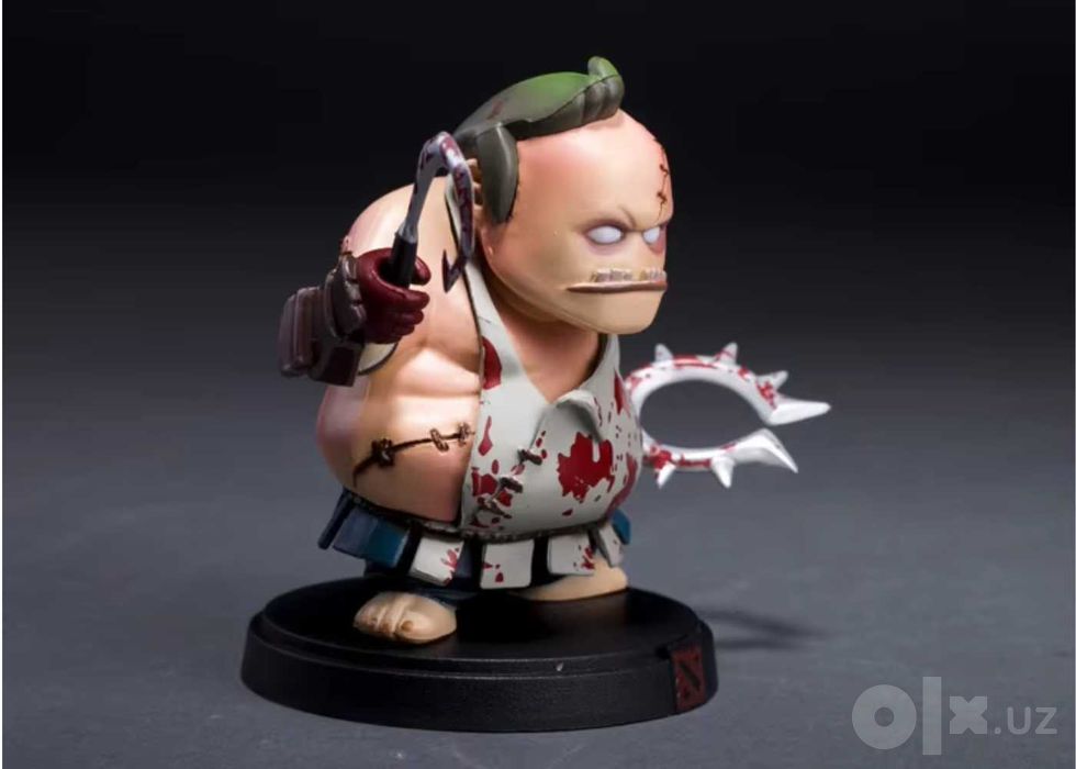 Фигурка Pudge и брелок из DOTA 2