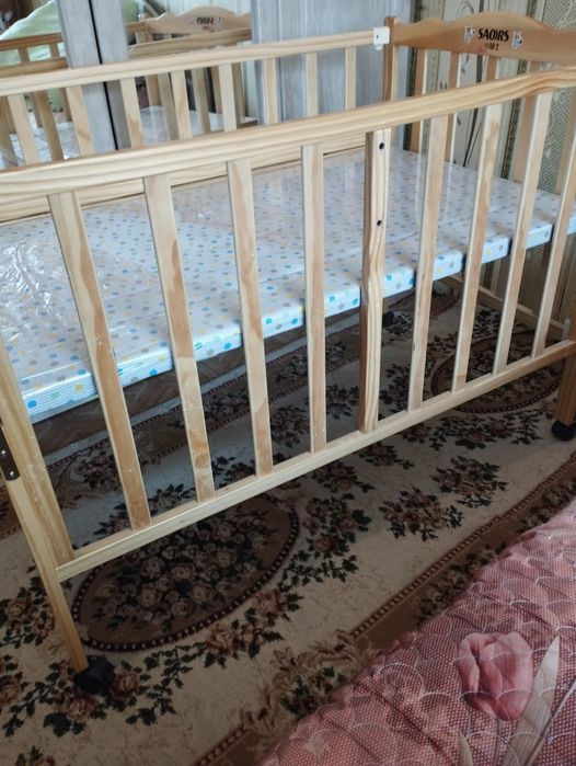 Продам детскую кроватку