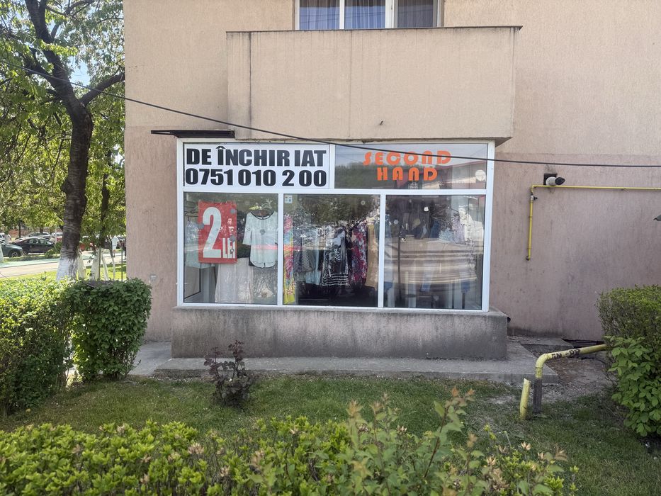 Inchiriez spatiu comercial - B dul Trandafirilor