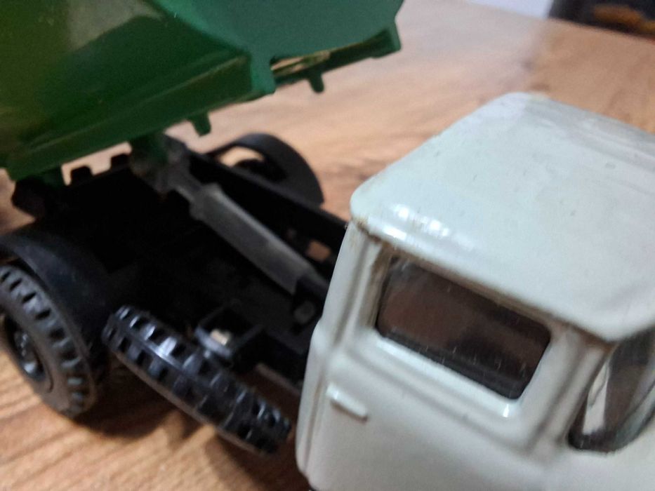 Светски СССР метален модел ЗиЛ в мащаб 1:43