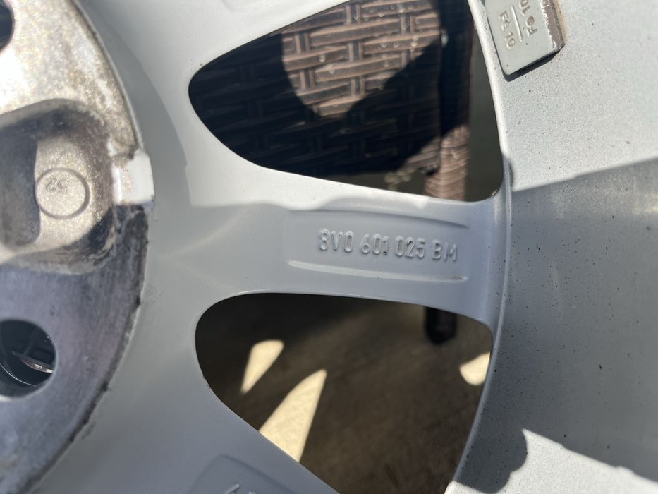 Оригинални джанти 16 5x112 с гуми 205 /55/16 от ауди а3 2018 година