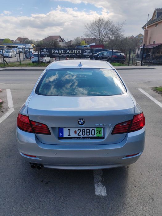 Ocazie 10800e fix Bmw 520D facelift 2.0d 190cp x-drive E6 navi camera