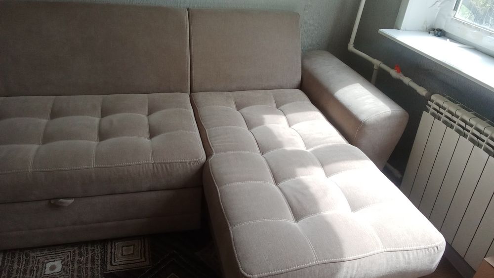 Гостиной Диван угловой срочно продам