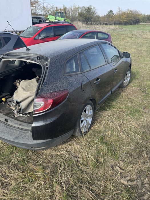 Dezmemebrari dezmemebrez piese renault megane 2011.  1.5 dci
