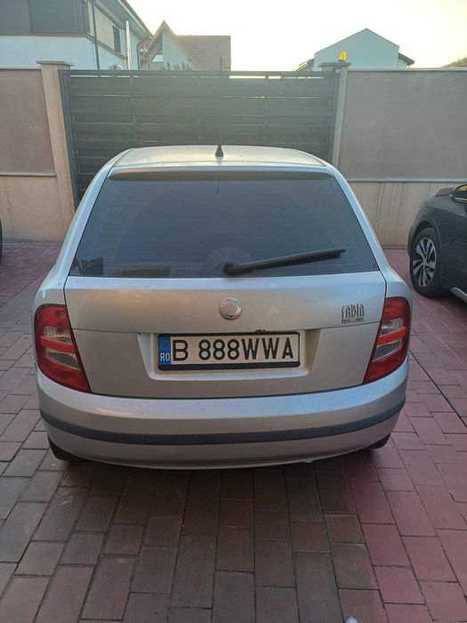 vand skoda fabia, an 2002, benzina, motor 1.4 16mpi, stare buna