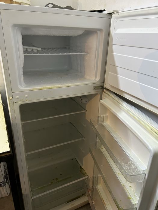 Продам холодильник Атлант