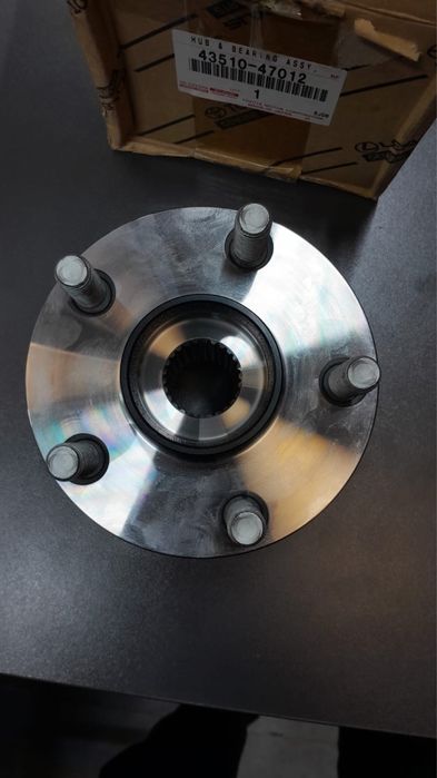 Передняя ступица оригинал новый