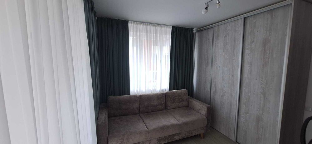 PF închiriez apartament cu 2 camere si bucatarie decomandate 53,5 mp