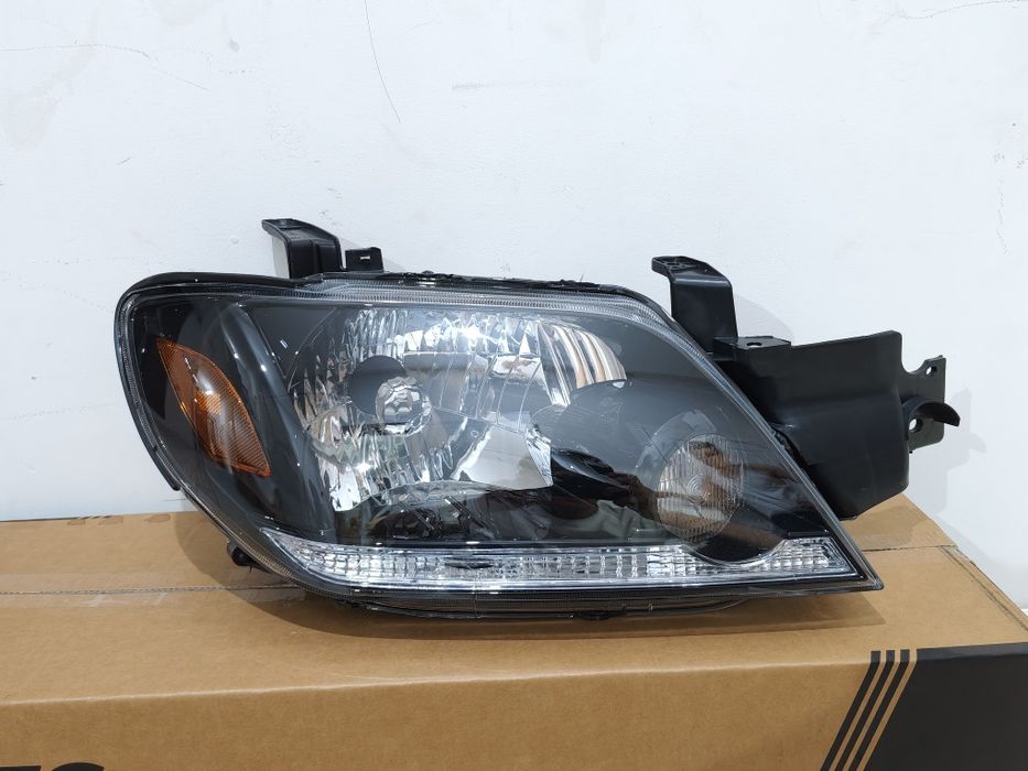 Фара митсубиси оутландер