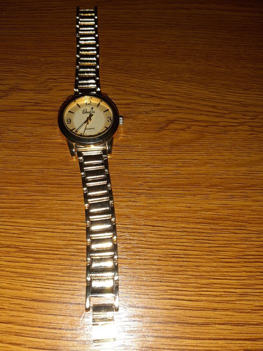 Ceas nou damă inoxidabil  stare foarte buna și funcționare