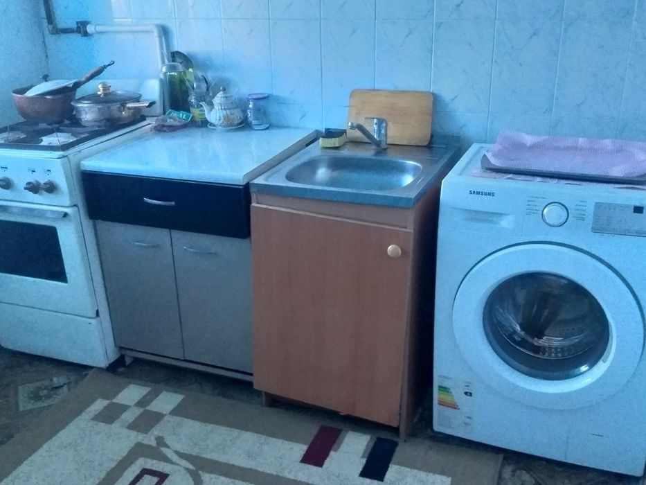 Сдаётся 2х комната квартира в районе ,Мезон маркет.город БУХАРА