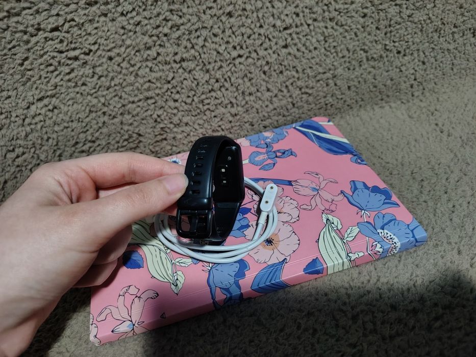 Спортна гривна Huawei Band 7