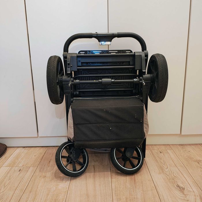 Cărucior Cavoe Moi + și accesorii