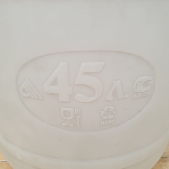 Емкость бочка пластик 45 литров