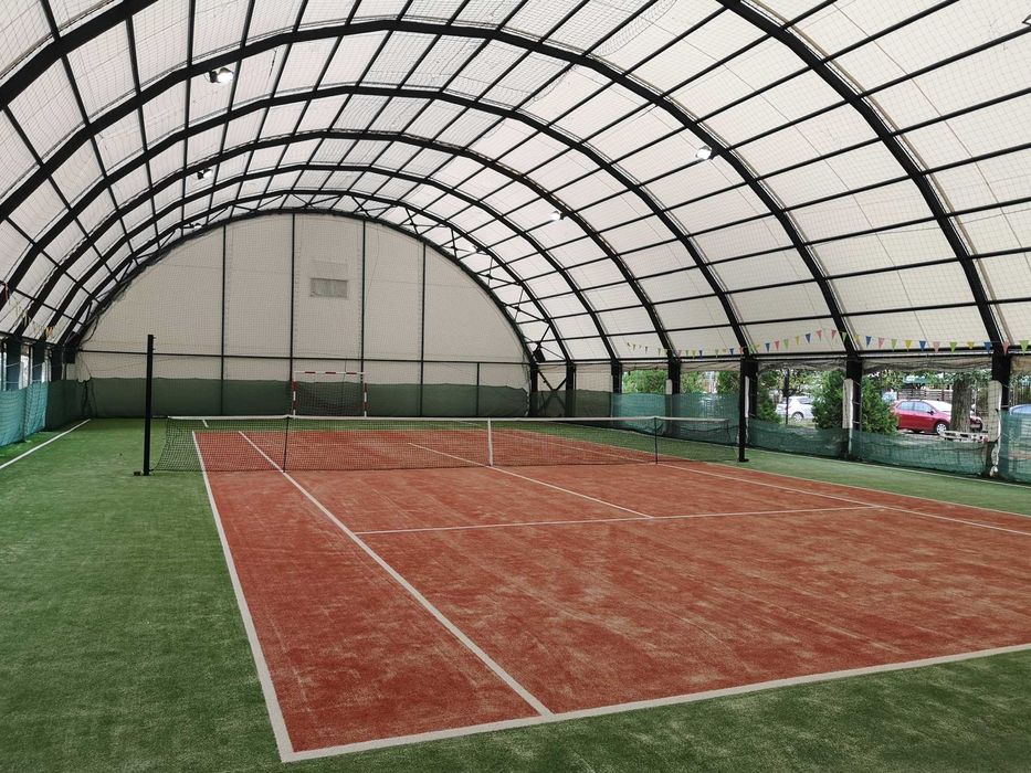 Покрито игрище ( метална конструкция с винилово покритие )