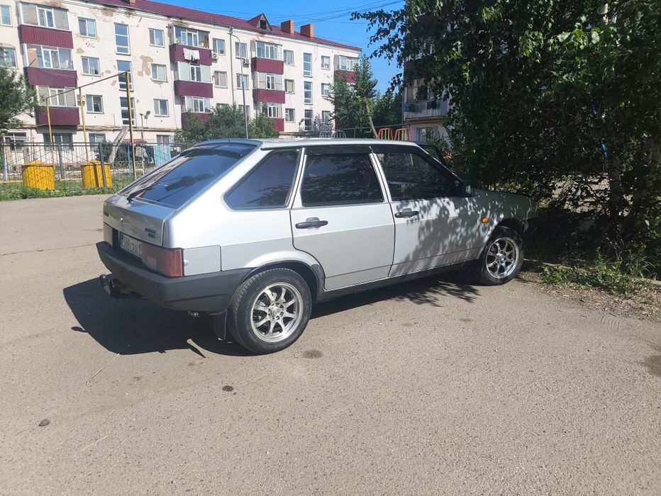 Продам машину ваз 2109.