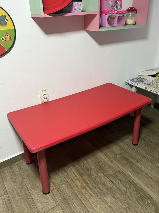 Patuturi stivuibile,mese si scaune pentru cresa /gradinita