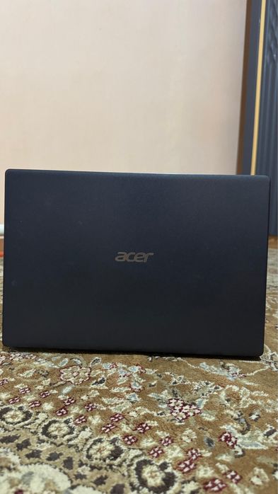 ноутбук acer почти новый