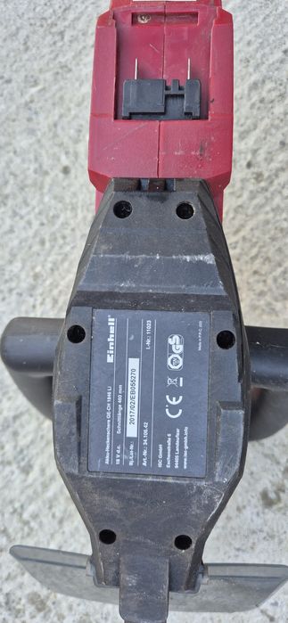 Trimmer gard viu Einhell pe acumulator.