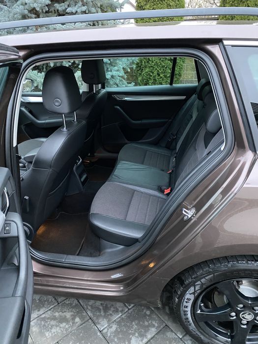 Skoda Octavia 2,0 tdi 150 Cp Bi-Xenon Zoll valabil