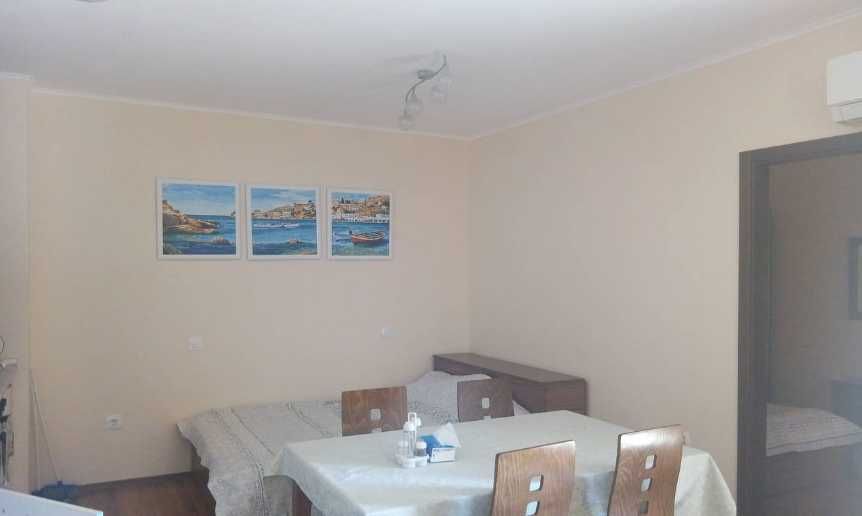 Дава се под наем Двустаен апартамент в Бургас, Лазур - 70 кв.м за 380 € - Снимка #4