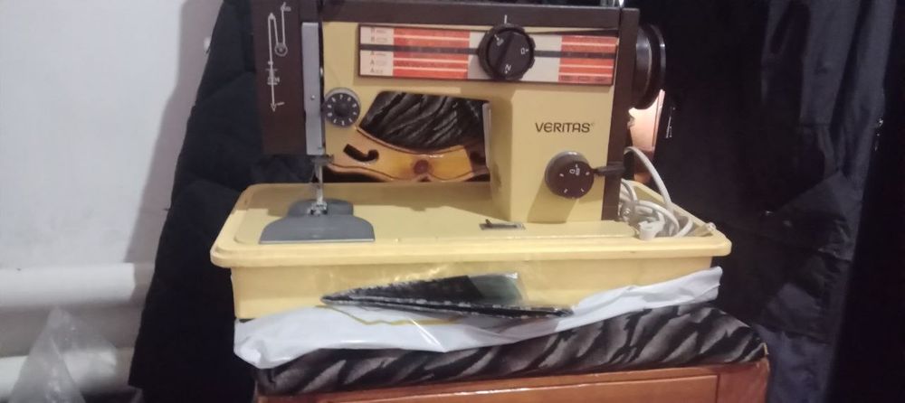 Tikuv moshinasi sotiladi