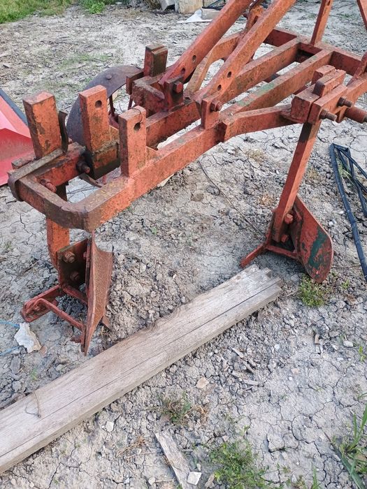 Плуг за малък трактор