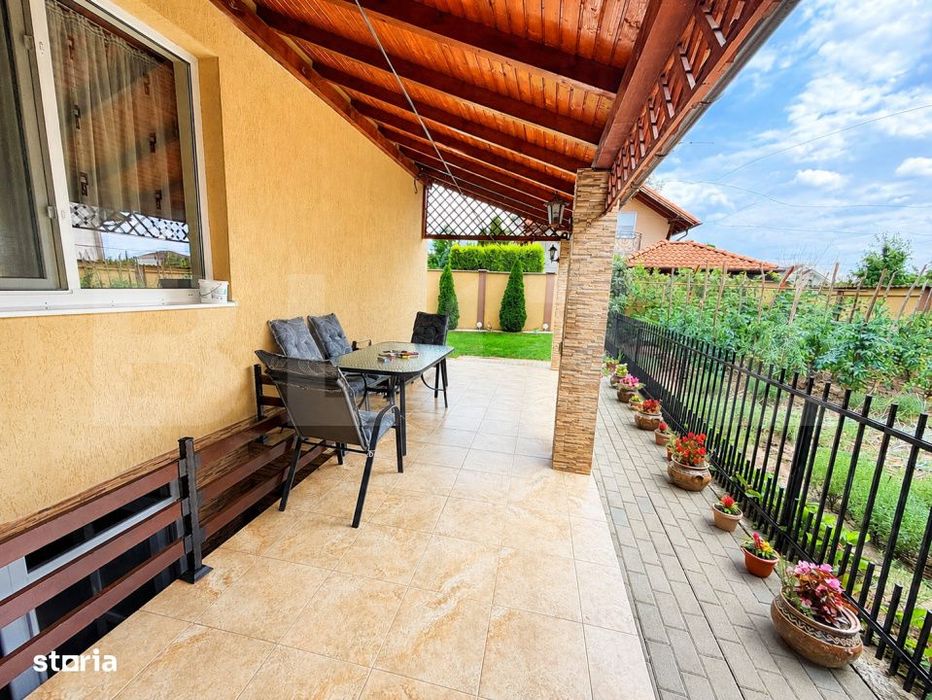 Casa 4 camere, 127 mp, gradina si teren de 326 mp, zona Cetate-Dealul