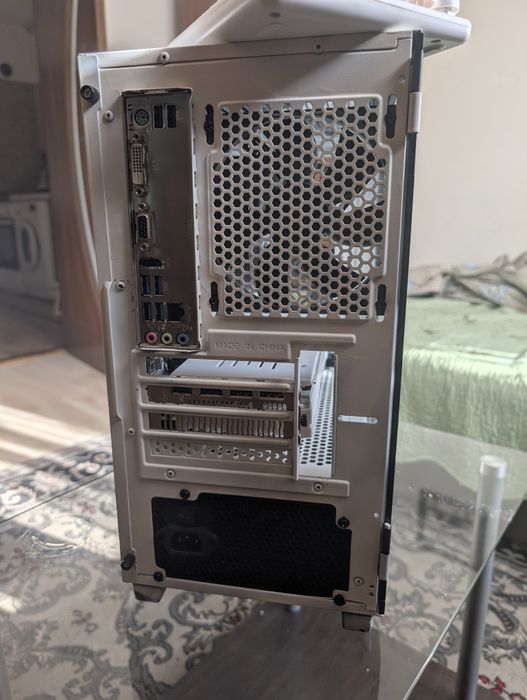 Unitate Desktop de Vânzare