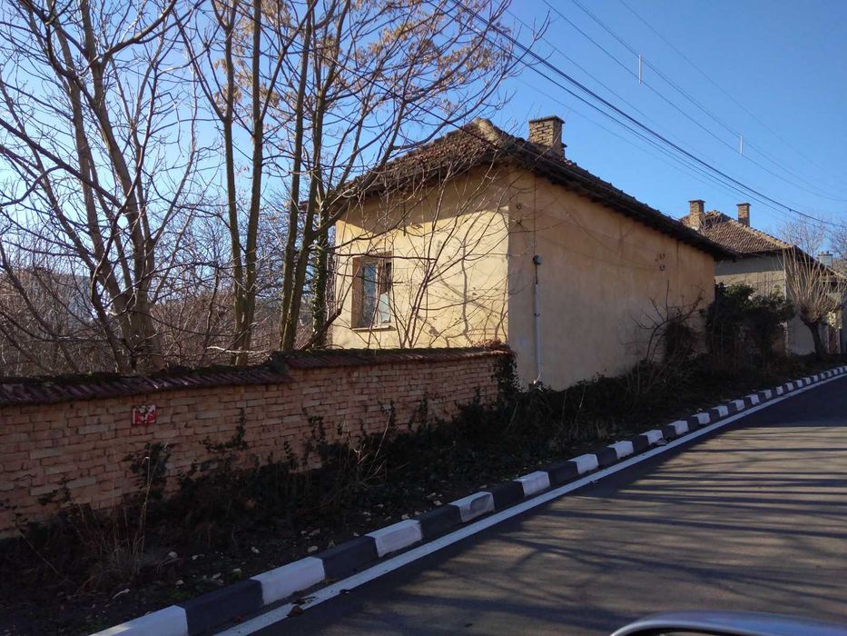 Продава се Къща в Кнежа - 160 кв.м за 160 €/кв.м - Снимка #2