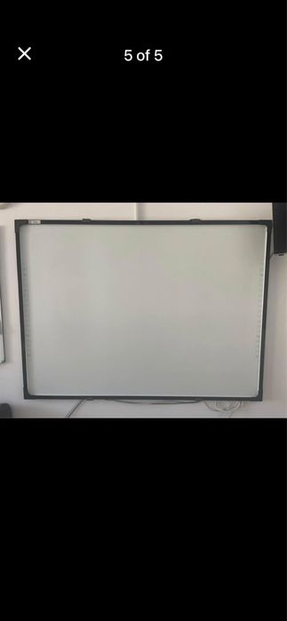 Table IQ (IQ Board + Proiector inclus)