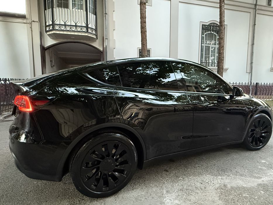 Продам Tesla Model Y 22/23 год