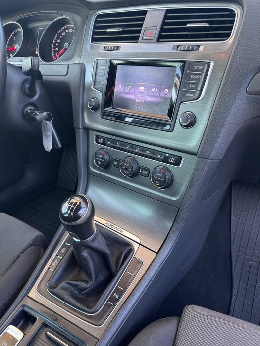 VOLKSWAGEN Golf 2014 — imagine 5
